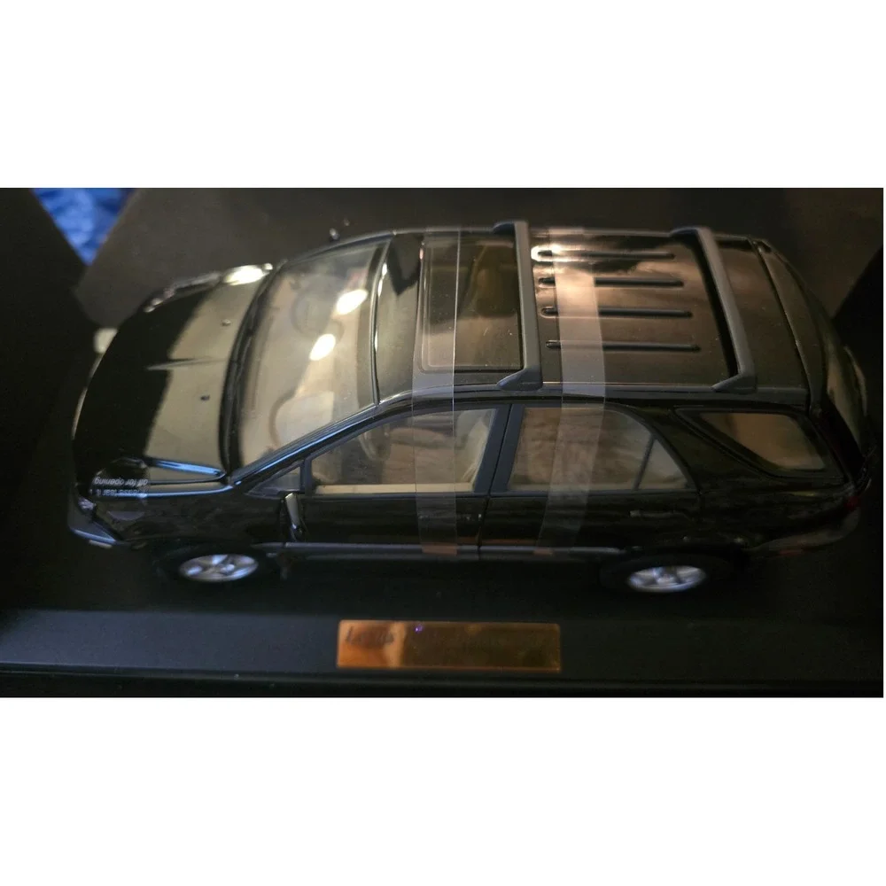 Lexus RX300 10th Anniversary 1989-1999 Diecast Model Car‎ Black 1:18 SUV Boxed